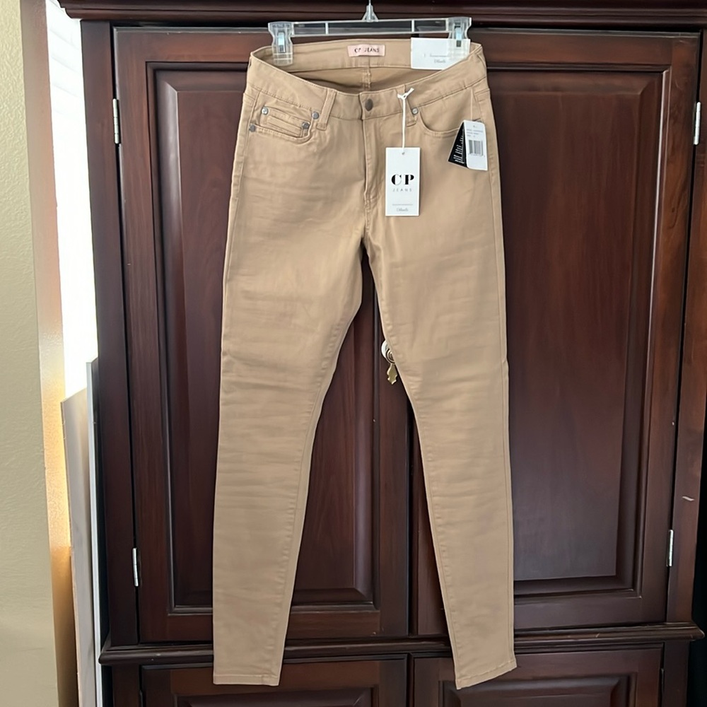 NWT - Celebrity Pink - skinny khaki pants - 5/27